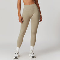 High-Rise Clean Legging