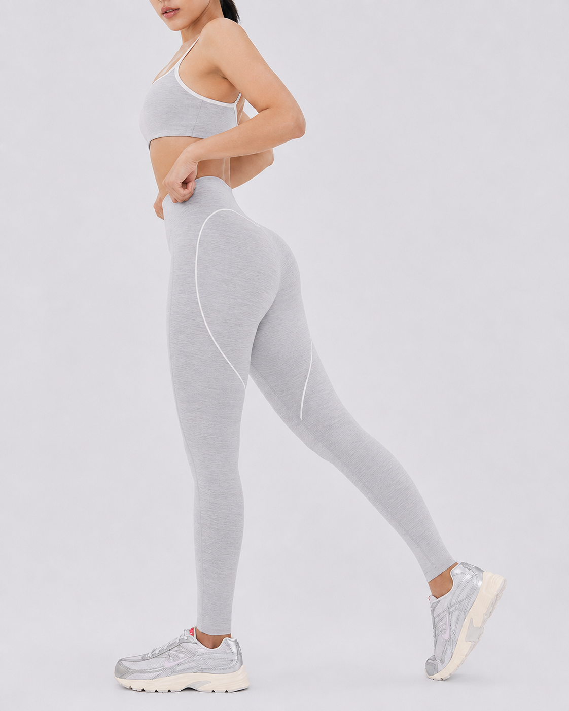 V Cut Contrast Set