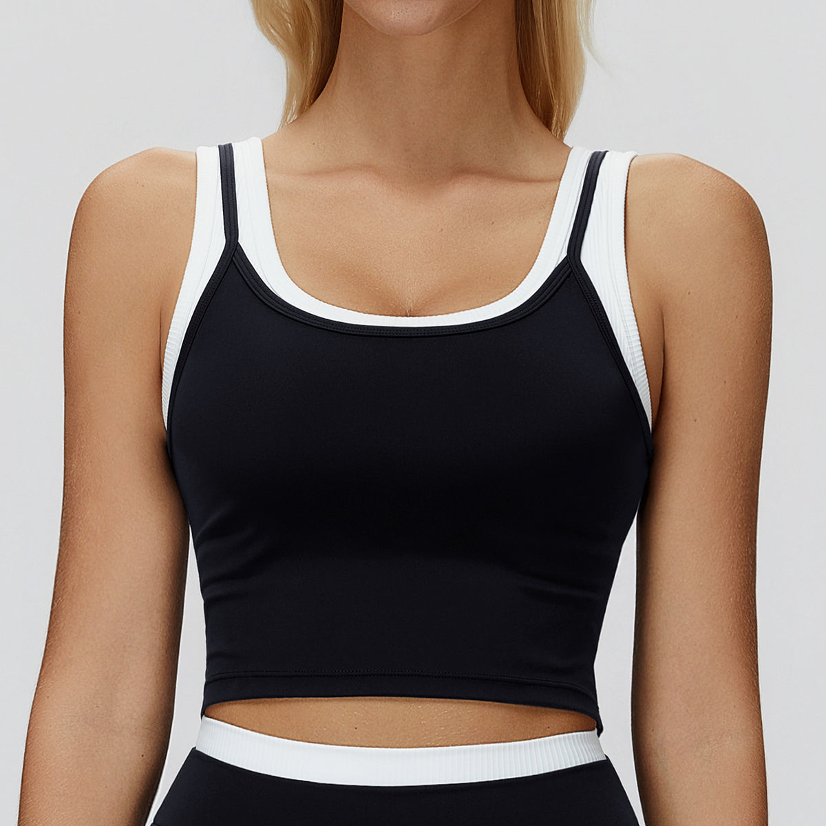 Contrast Layered Tank